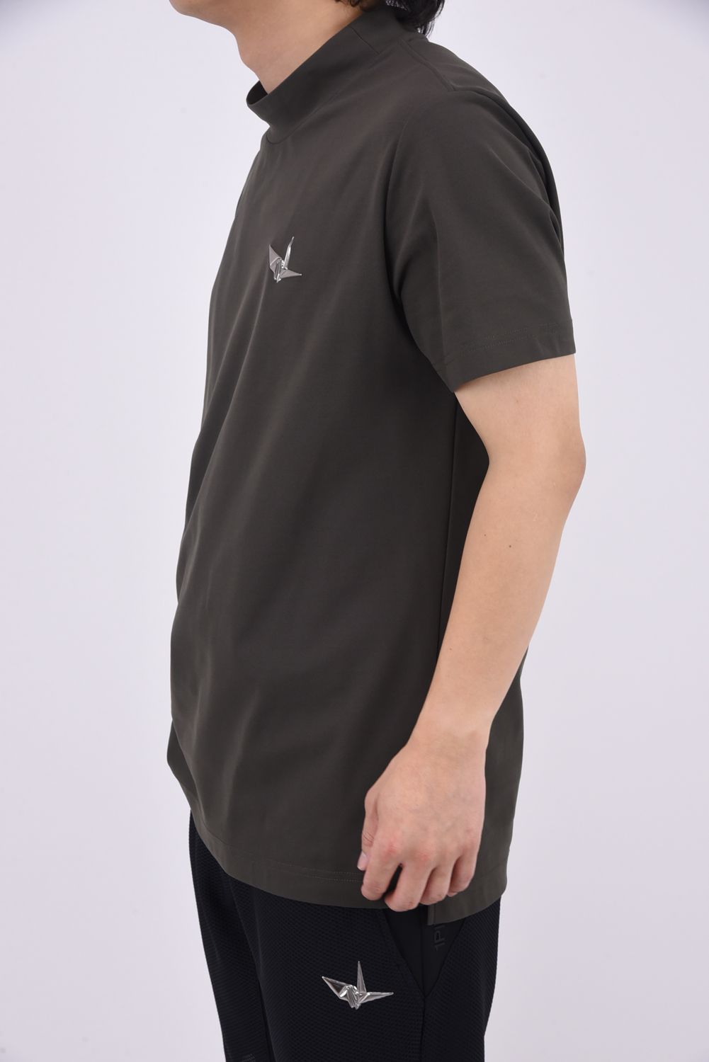 【25SS】 113 GOLF S/S MOCK NECK EMBOSS  / サークルロゴ エンボス モックネックシャツ  (カーキ)