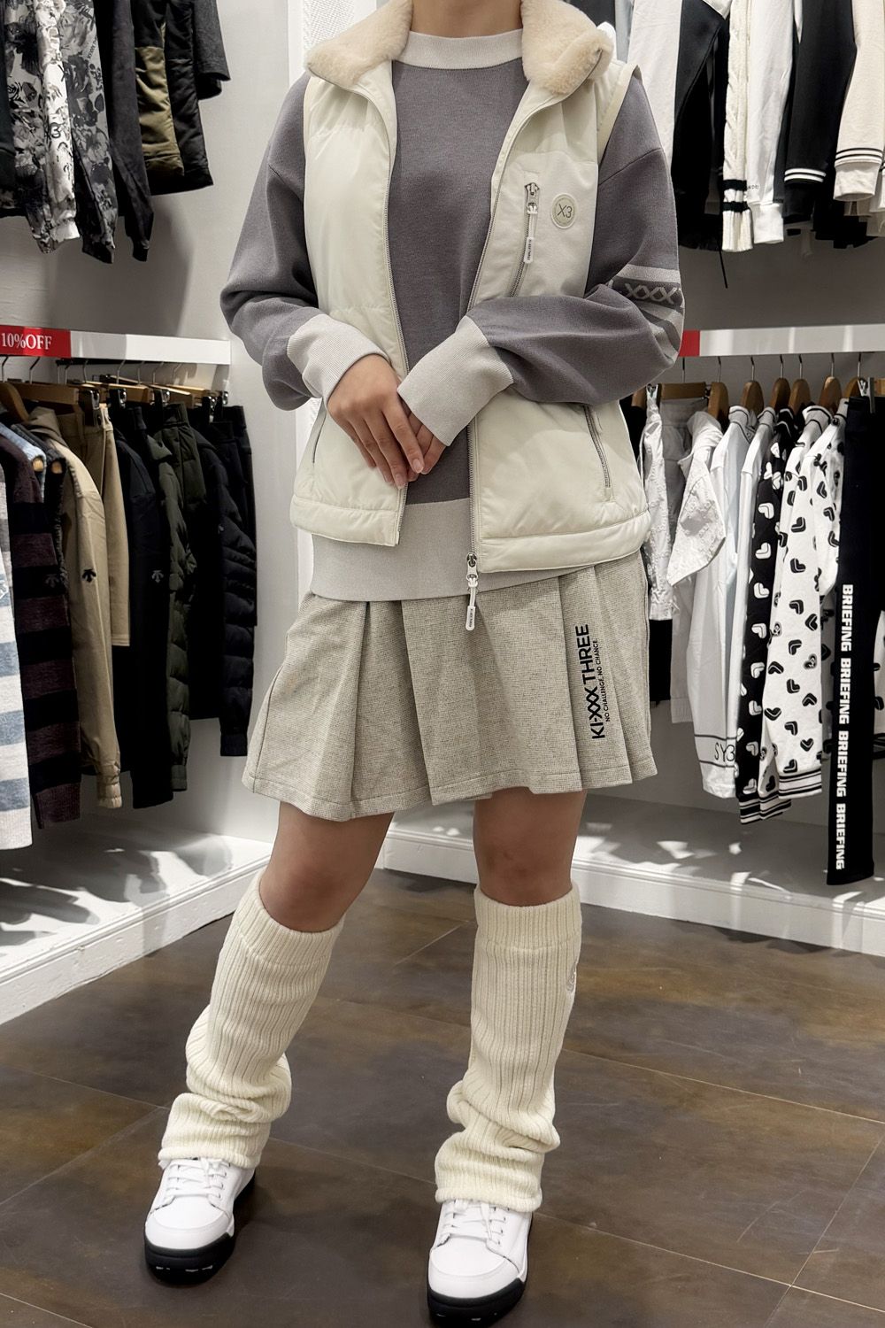 KI-XXX THREE Lady's Golf Styling 122701