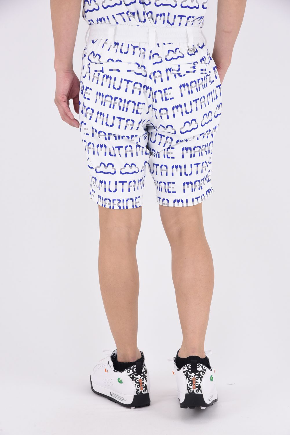 muta - 【期間限定ポイント20倍】【25SS】 DIGITAL LOGO SHORT