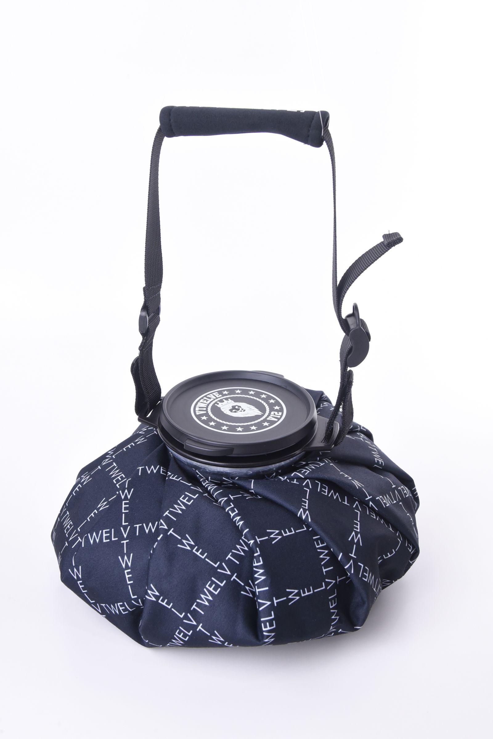 【26SS】 TYPO GRID ICE BAG / ブランドロゴ総柄 アイスバッグ (ブラック)