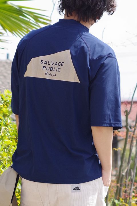 SURF Mockneck S/S (Kolepa Stamp) / バックプリント 半袖モックネックTシャツ (ネイビー)