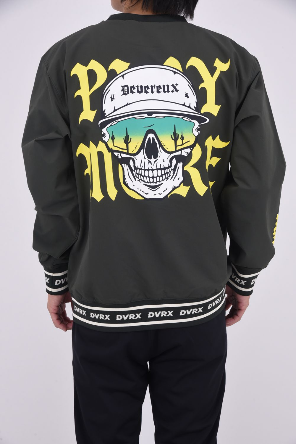 【25AW】 4WAY Dead man running crew / コーデュラ生地 Dead manバックプリント スニードジャック (カーキ)