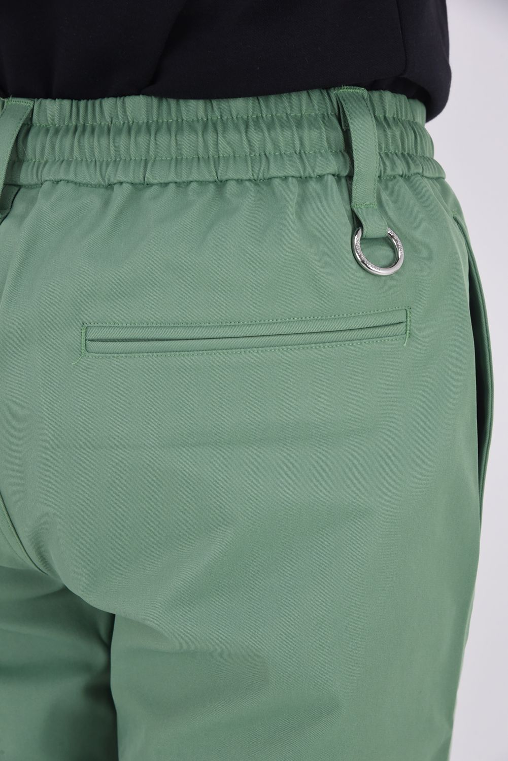 【26SS】 QUADRA PERFORMANCE TWILL GOLF SHORTS / ポリエステルツイル アイアンスカルロゴ刺繍 ショートパンツ (グリーン)