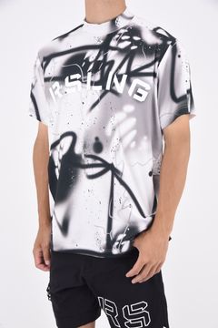 S/S LOGO MOCKNECK SHIRT (SPRAY) / スプレーデザイン ロゴプリント モックネック Tシャツ ホワイト