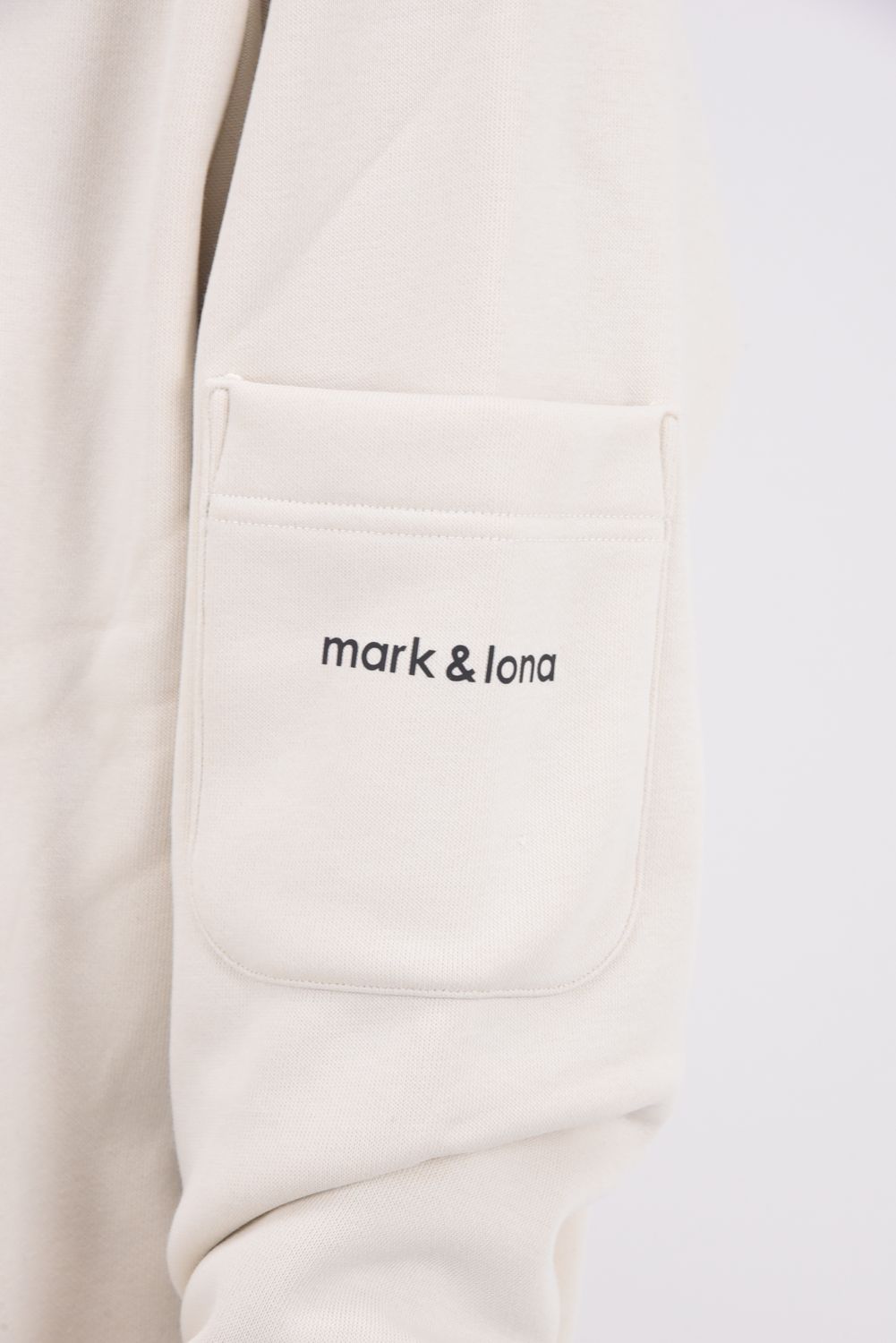 【2025AW】 PULLOVER / 裏フリース スウェット素材 ブランクスカル刺繍 プルオーバー (オフホワイト)