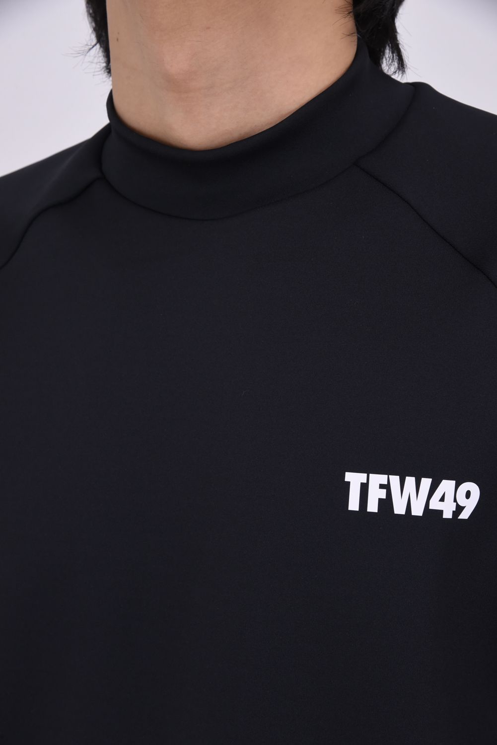 【26SS】 SIDE PANEL SHORT SLEEVE MOCKNECK / モックネックTシャツ (ブラック)