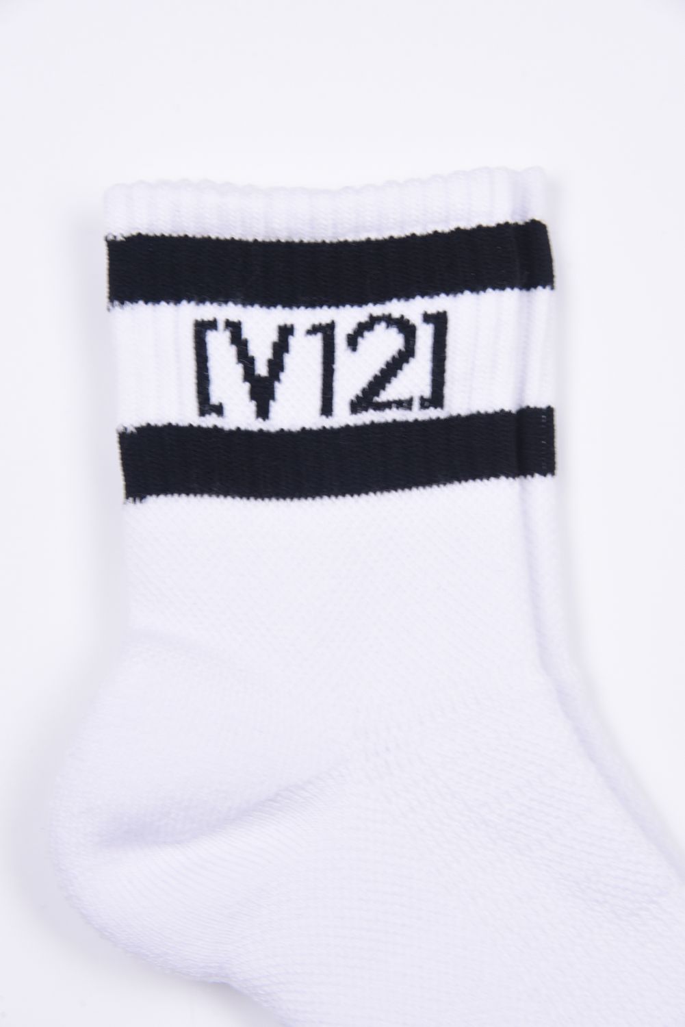 【26SS】【レディース】 VT LINE MID SOCKS WM / ブランドロゴジャカード ライン ミドルソックス (ホワイト)