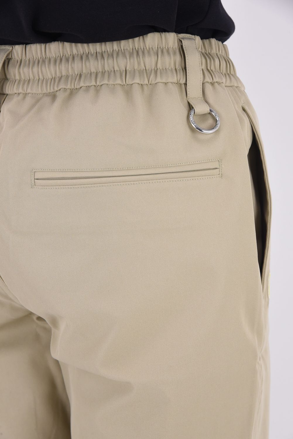 【26SS】 QUADRA PERFORMANCE TWILL GOLF SHORTS / ポリエステルツイル アイアンスカルロゴ刺繍 ショートパンツ (ベージュ)