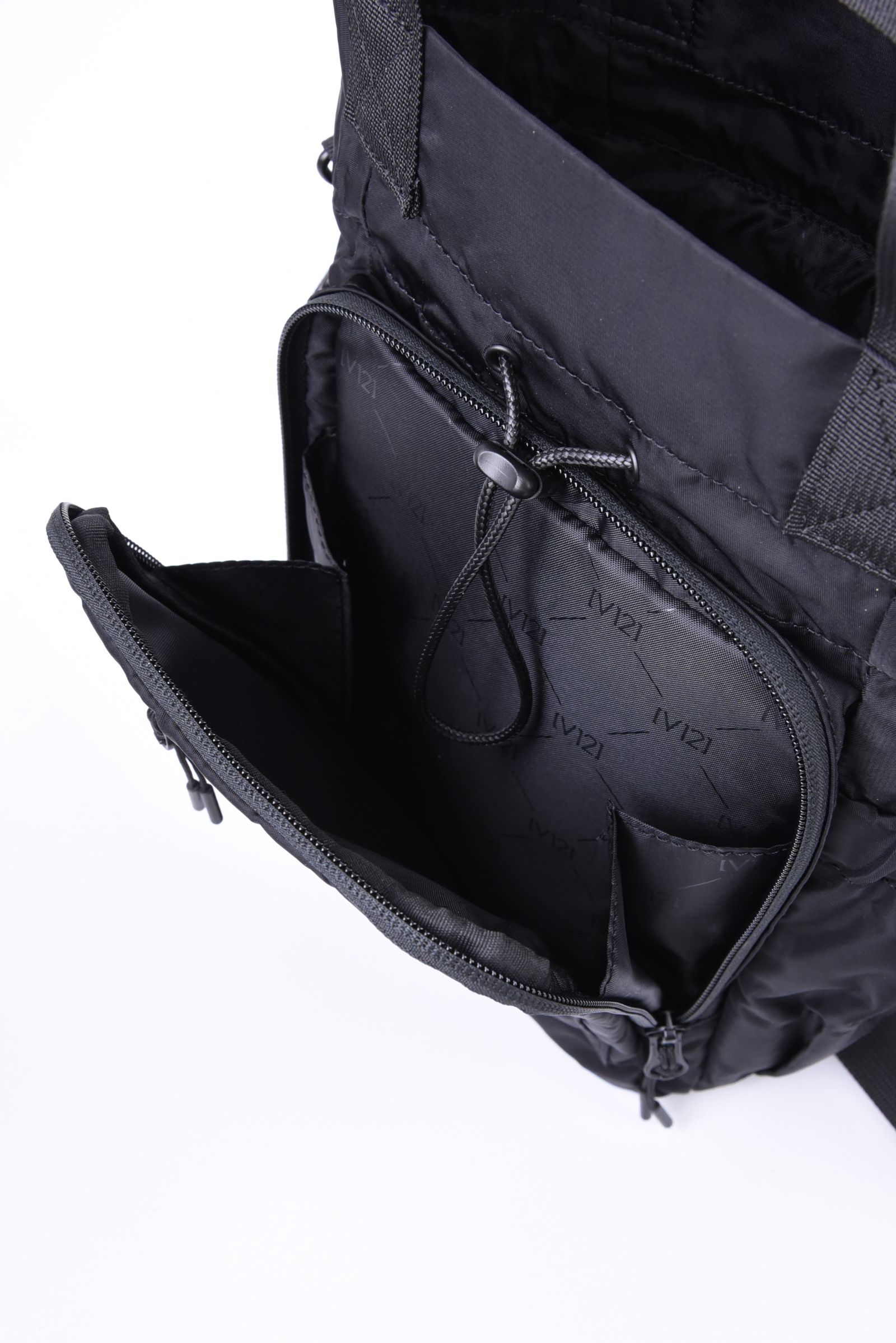 【26AW】 MULTI POCKET BAG / マルチポケット カートバッグ (ブラック)