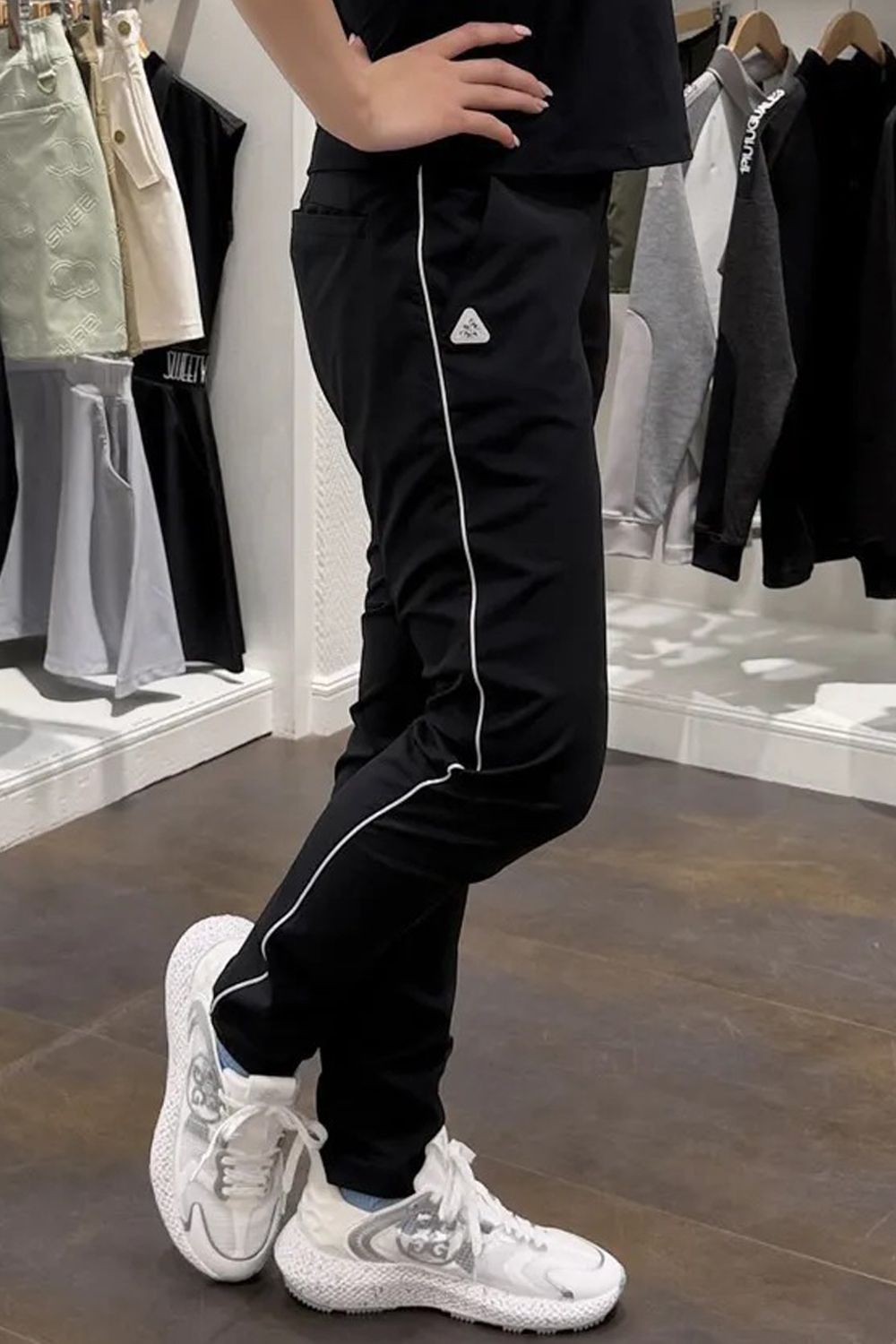 【26SS】【レディース】 MINI HERRINFBONE LONG PANTS / ミニヘリンボーン柄 ウエストゴムベルト ロングパンツ (ブラック)*