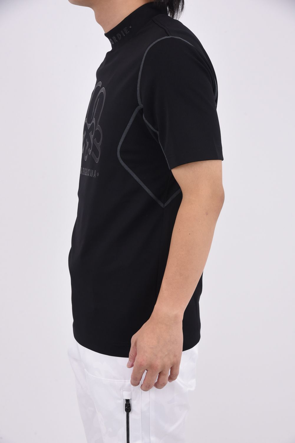 【2025AW】 D.D CONTRAST POLY BLENDED MOCK / ブランクスカルロゴ 異素材切り替え モックネックTシャツ (ブラック)