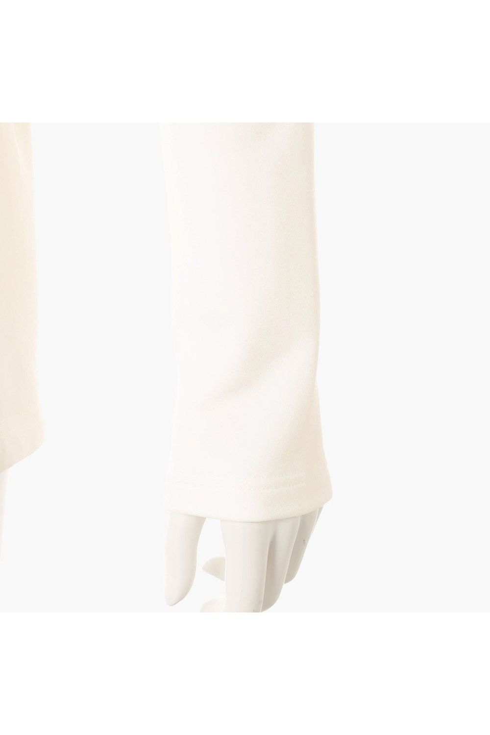 【26AW】【レディース】 WOMEN’S WARM LS HIGHNECK / 起毛素材 ブランドロゴ 長袖モックネックTシャツ (ホワイト)