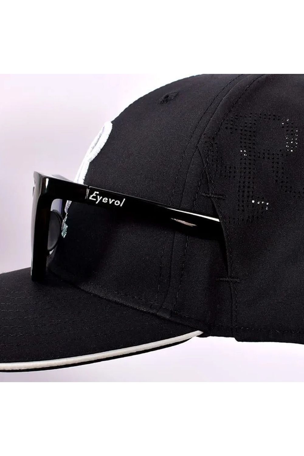 【26SS】 PUNCHING MESH CAP / RRロゴパンチング サングラススリット入り メッシュキャップ (ブラック)