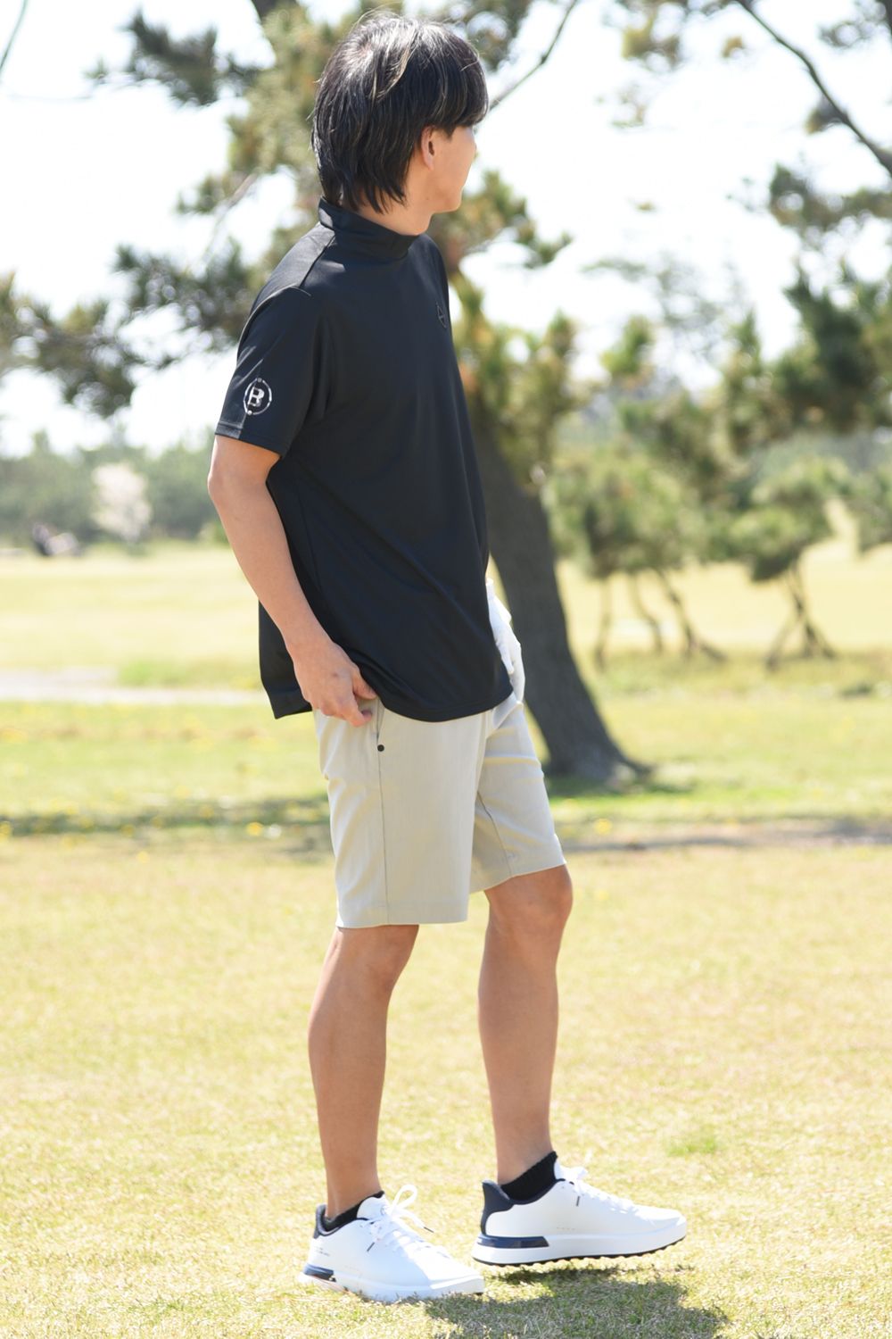 【BRIEFING GOLF】 ブラックの別注モックを使用したスタイリング