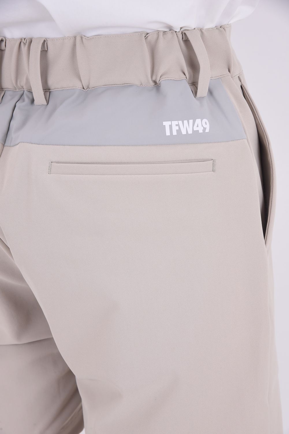 【26SS】 LUXURY SPORTY SHORTS / ドライタッチ ショートパンツ (ライトベージュ)