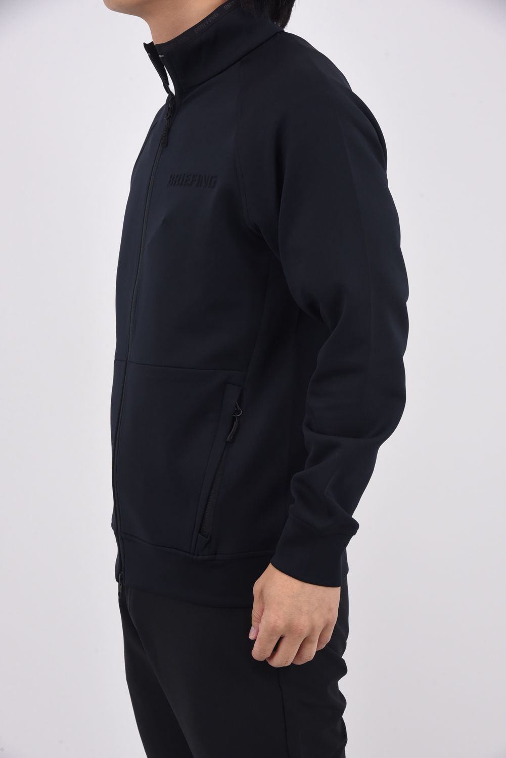 【25AW】 MEN'S 3D LOGO BLOUSON / 3Dロゴ ストレッチジャージ ジップアップブルゾン (ブラック)