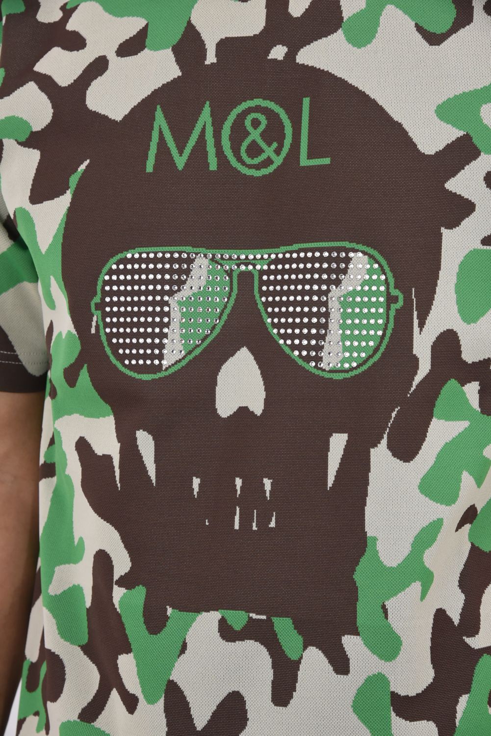 【26SS】 WHAM! SPECTRUM PERFORMANCE MOCK / ジャパンメイド カモフラスカルジャカード スワロフスキー モックネックTシャツ (グリーン)