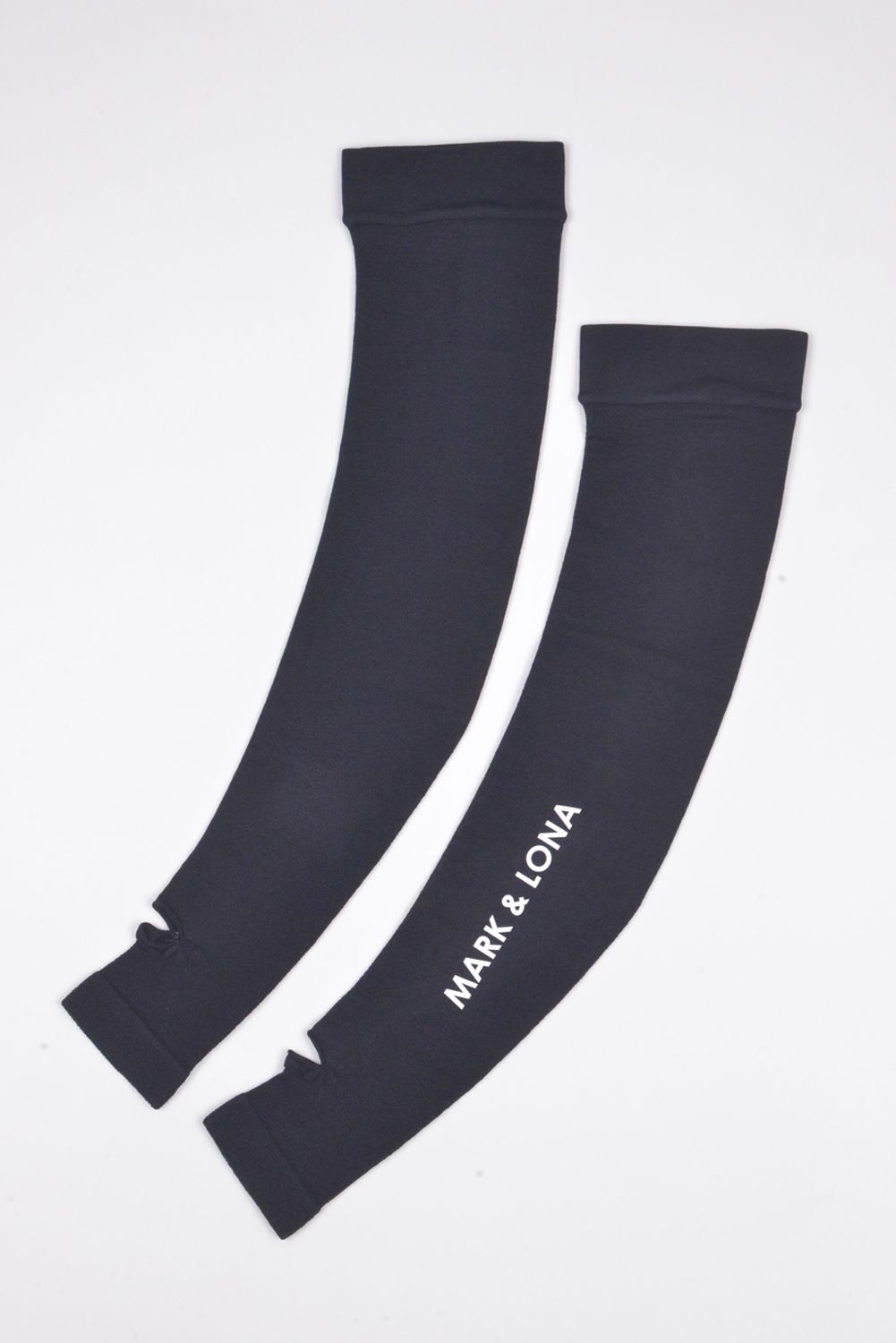 【26AW】 ESSENTIAL UV SLEEVES / 接触冷感 UVカット 指穴つきアームカバー (ブラック)