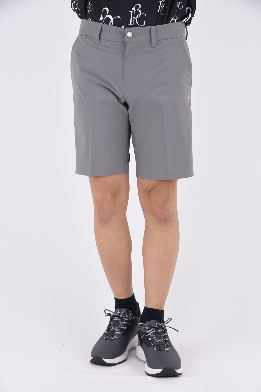 1PIU1UGUALE3 GOLF - BASIC SHORT PANTS / ブランドロゴ ベーシック ショートパンツ (グレー) | GOSSIP  GOLF