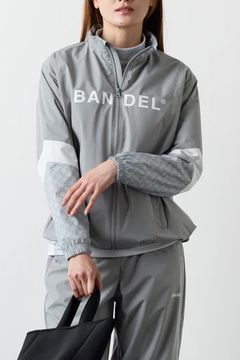 【25AW】【レディース】 SWITCH SLEEVE WIND STOPPER / 異素材切り替え ウィンドストッパージャケット (グレー)