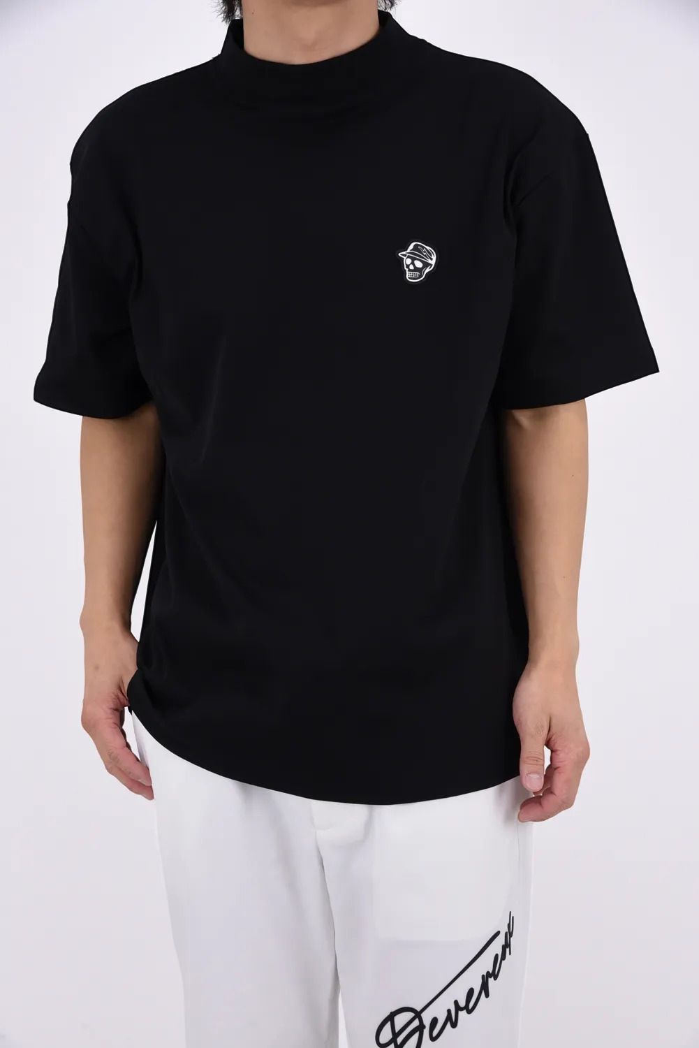 【26SS】 DVG SEASONAL MOCK T / バックプリント モックネックTシャツ (ブラック)