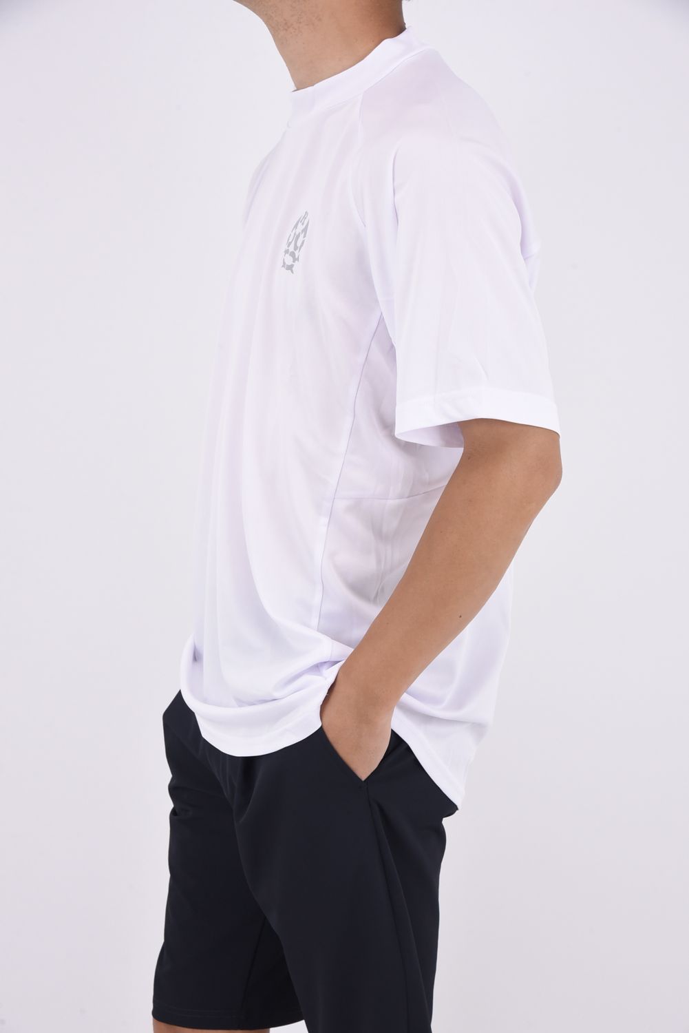 BACK LOGO LONG FIT S/S MOCKNECK / バックロゴ ハイネック ショートスリーブ モックネック Tシャツ (ホワイト)