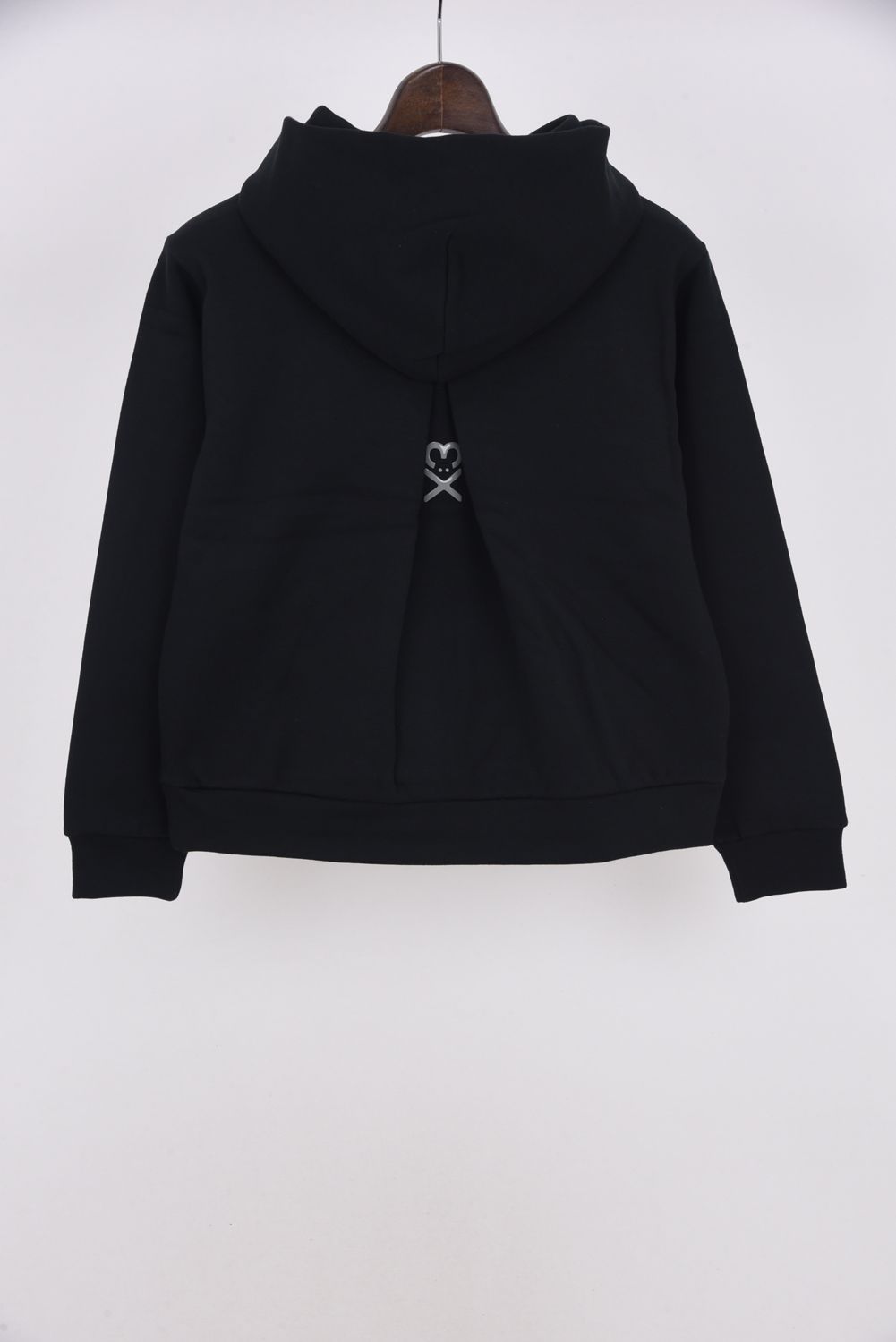 【25AW】【レディース】 KI-XXX THREE BACK PLEAT HOODIE / バック プリーツ フーディー (ブラック)