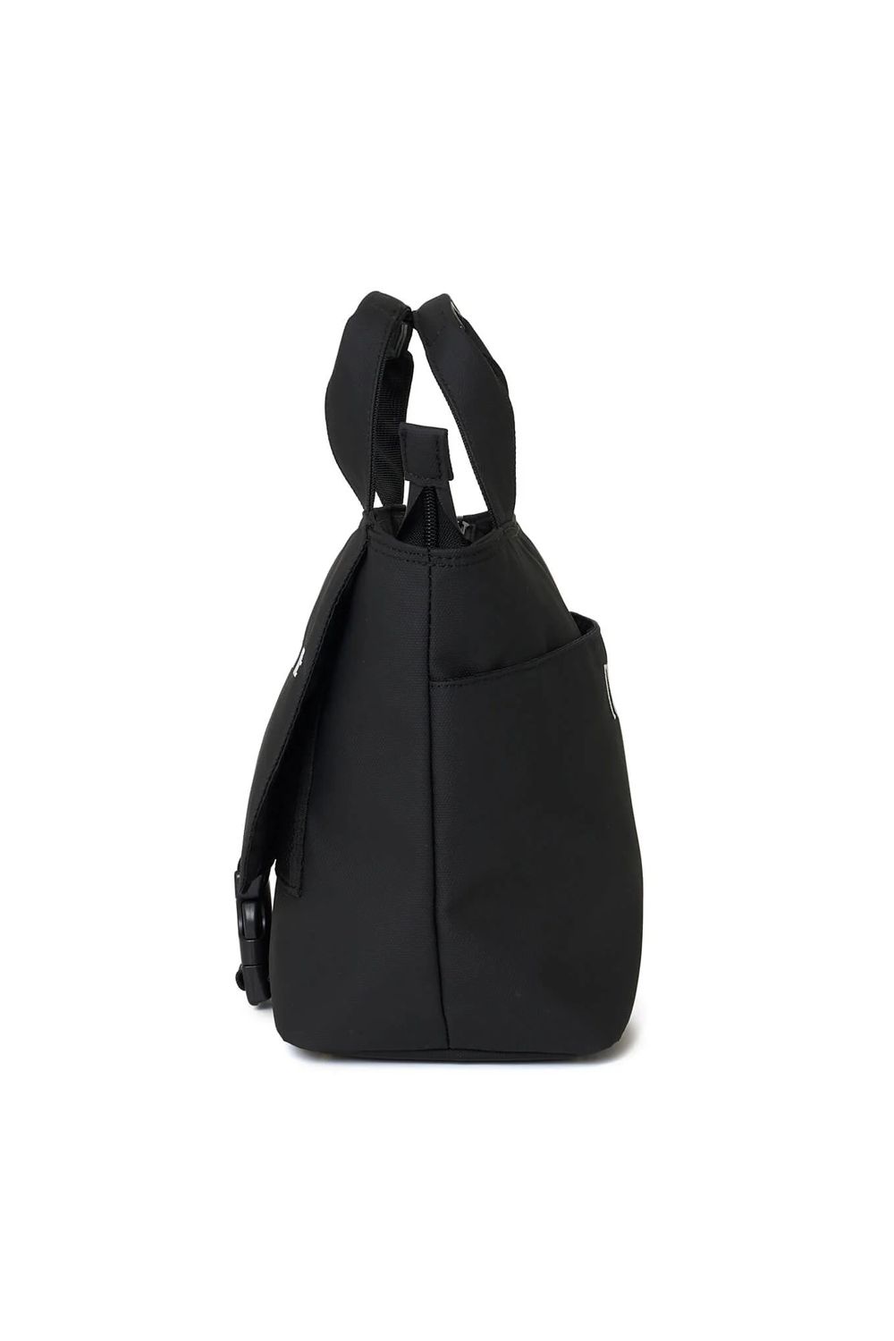 【26AW】 FLAP CART BAG / フロントフラップ ブランドロゴ カートバッグ (ブラック)