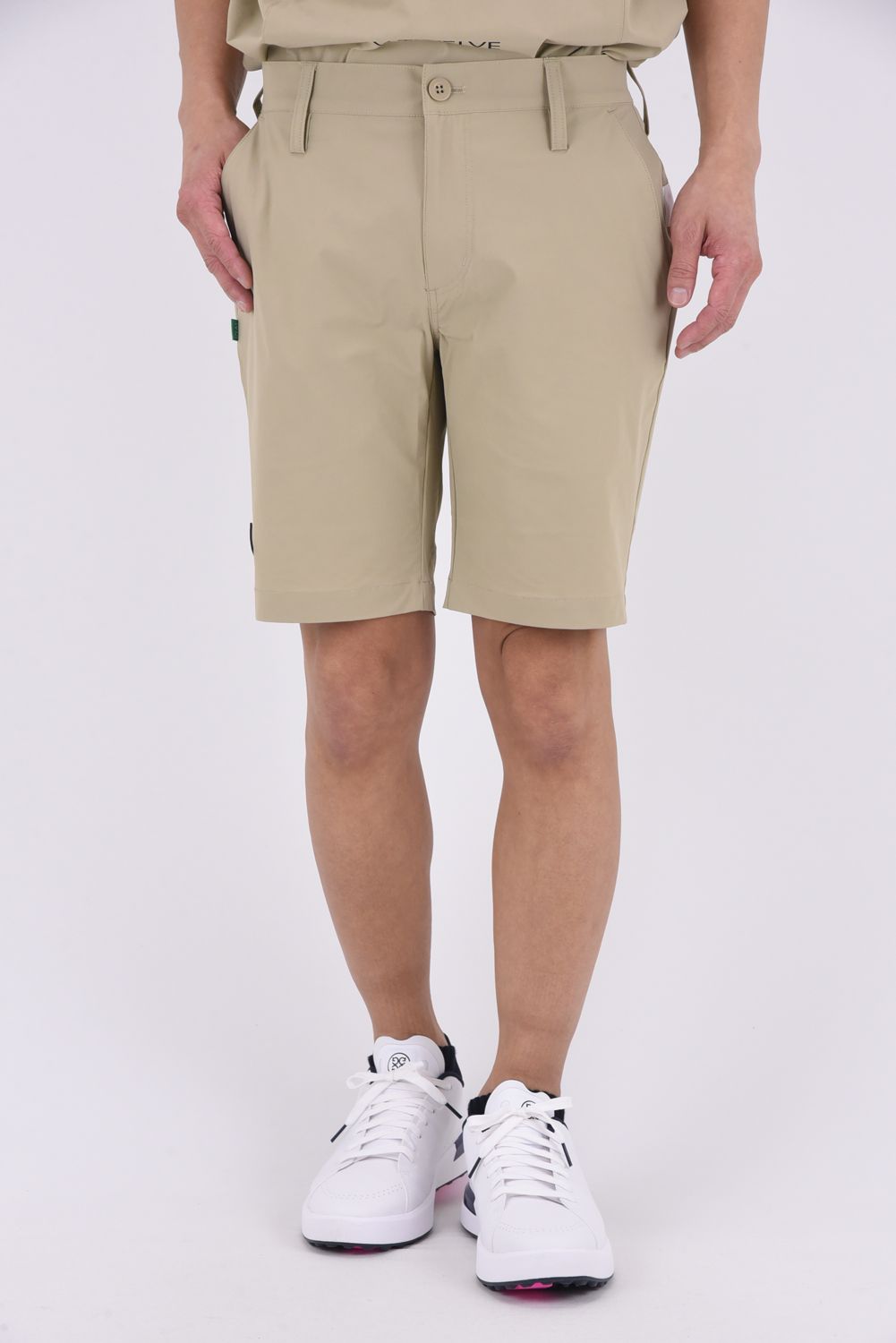 【26SS】 OZ SHORTS / ストレッチナイロン バックロゴライン ショートパンツ (ベージュ)