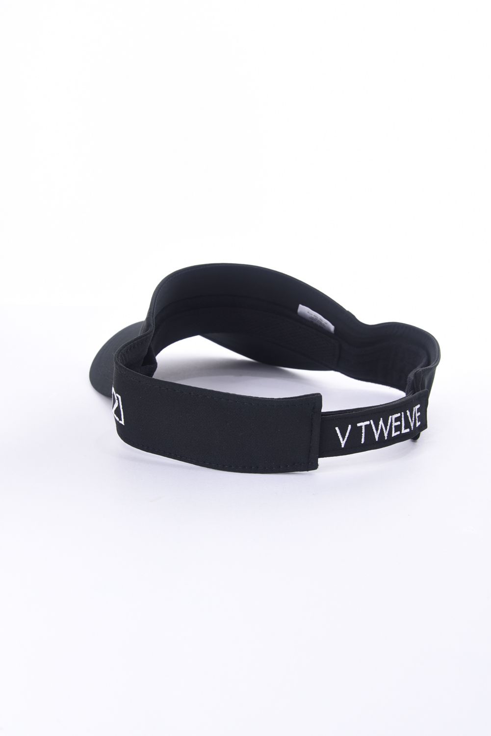 TIT VISOR / V12筆記体ロゴ サンバイザー (ブラック)