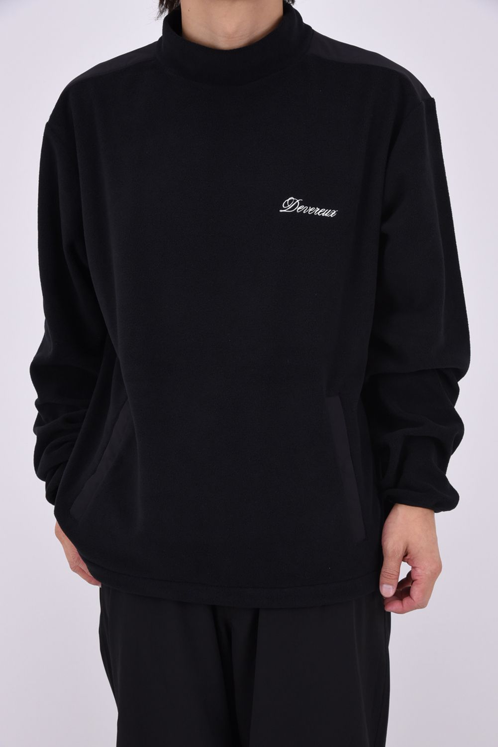 【26AW】 DVG Fleece Mock Tops / フリース素材 オーバーサイズ サイドポケット 長袖モックネックトップス (ブラック)