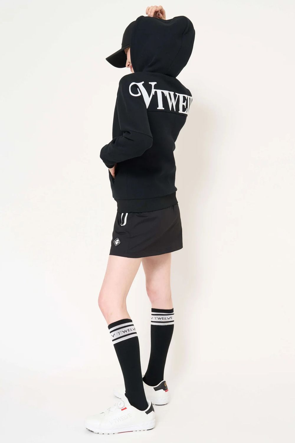 【26AW】【レディース】 BACK AWA PARKA / バックロゴ プルオーバーフーディー (ブラック)