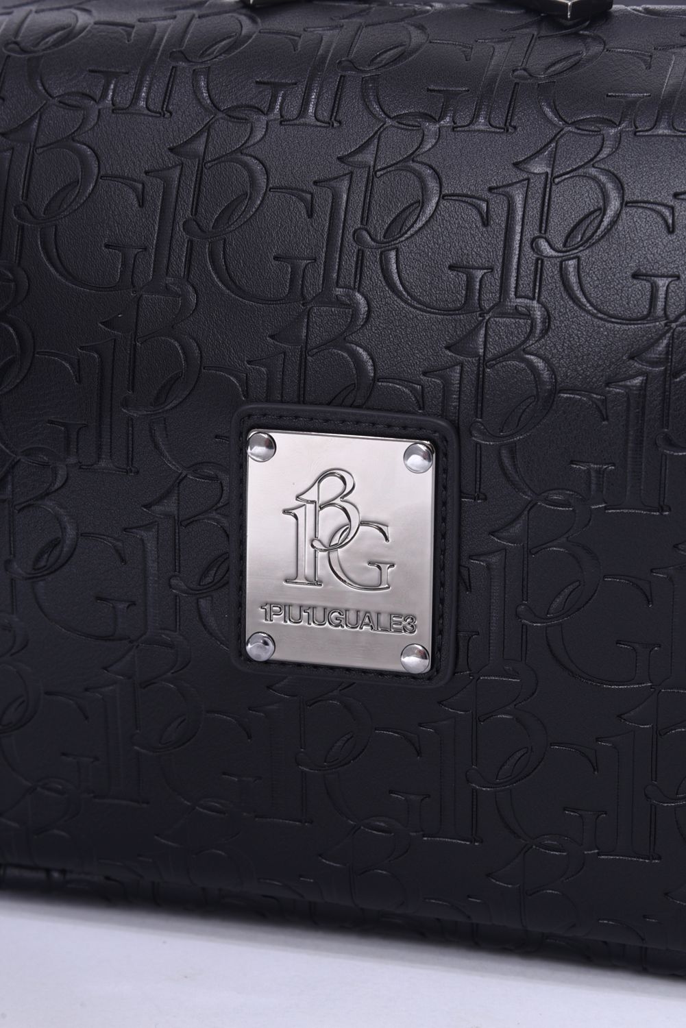 公式サイト - ハイブランドの新作が続々登場 1PIU1UGUALE3 GOLF - POACH / ポーチ (ブラック) | GOSSIP GOLF ゴルフバッグ・キャディバッグ