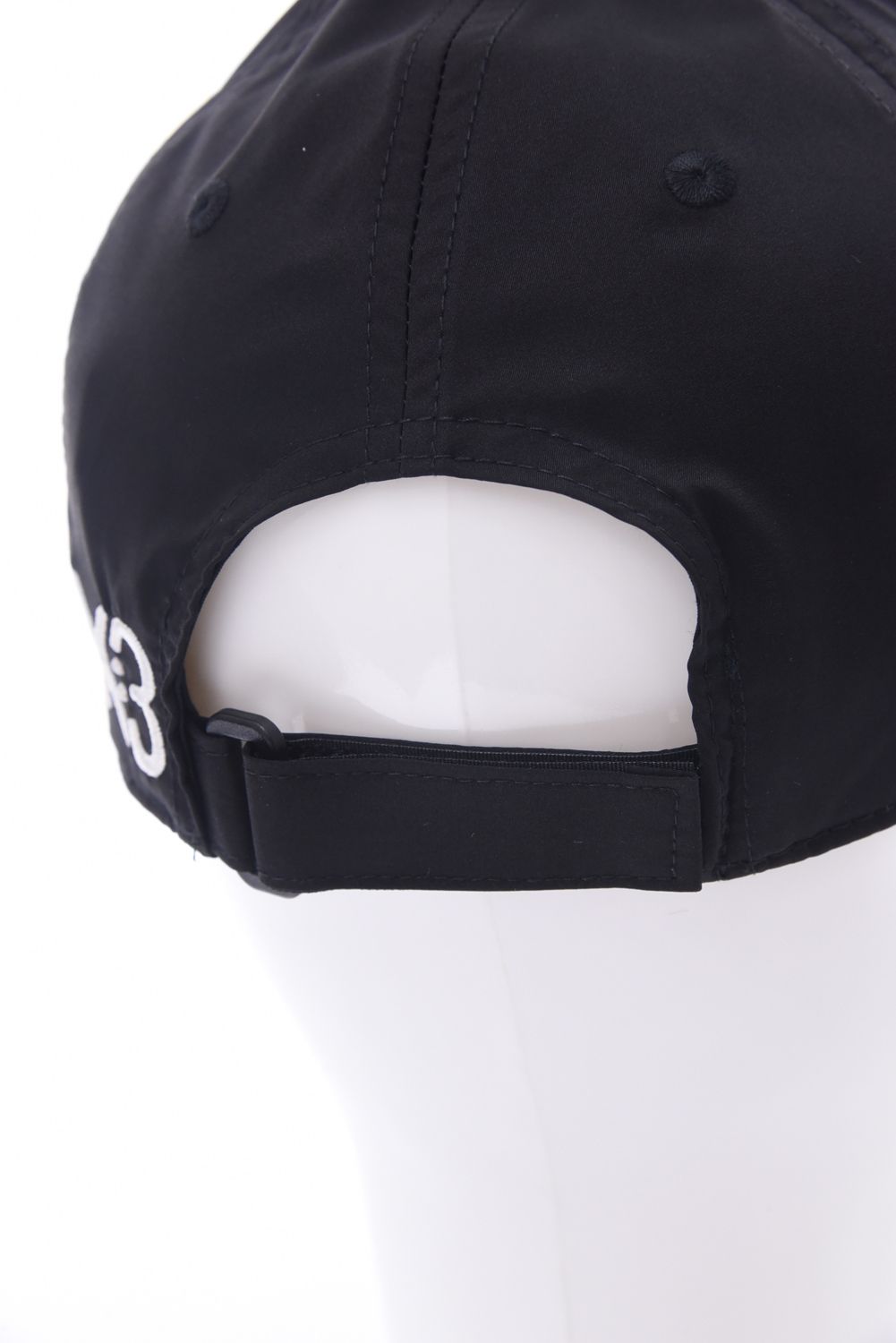LOGO CAP / ロゴ刺繡 ベースボールキャップ (ブラック)
