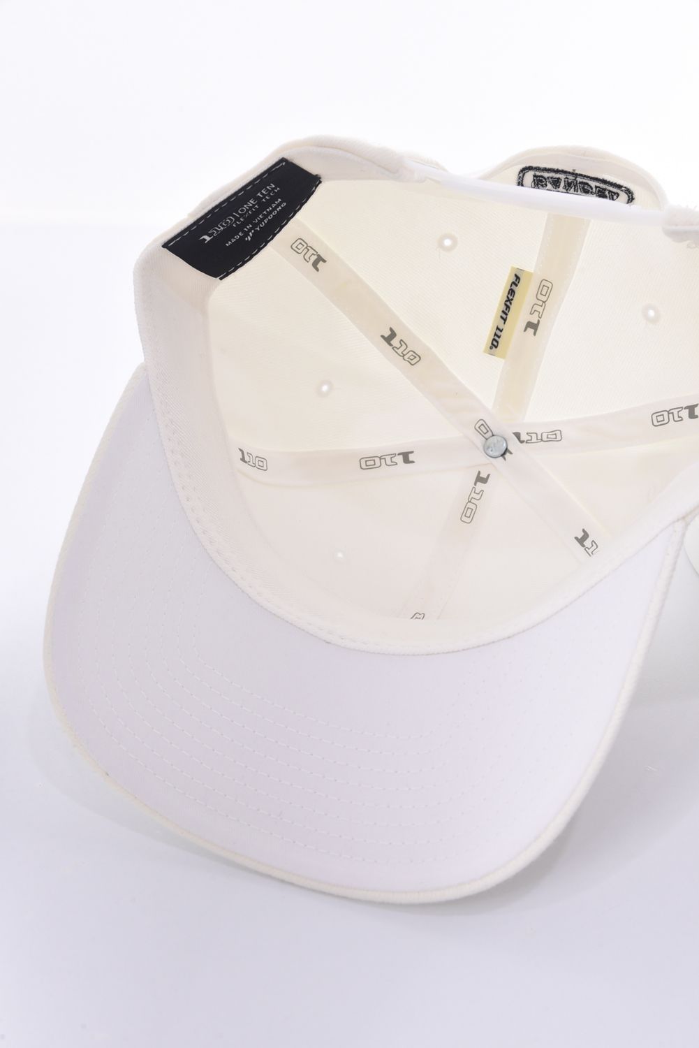 LOGO WAPPEN FLATVISOR CAP / ロゴワッペン フラットキャップ (ホワイト)