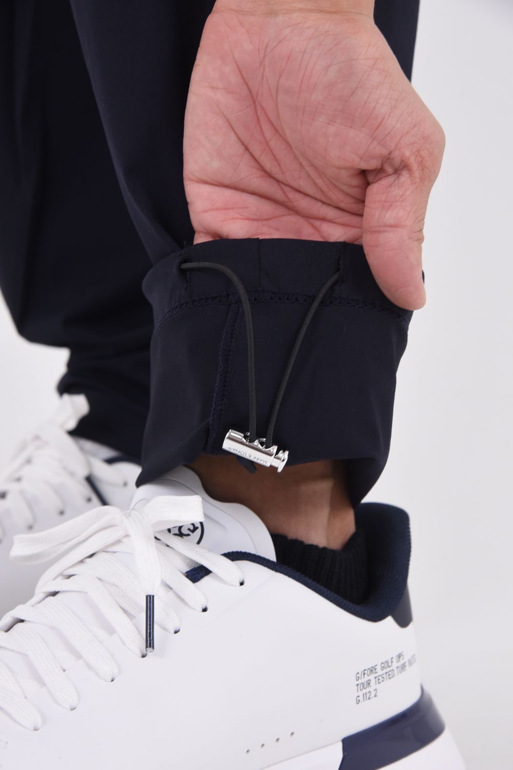 【26SS】 ROGUE AIRFLOW TECH PANTS / 高機能ナイロン パンチングスカルロゴ テクニカルロングパンツ (ネイビー)