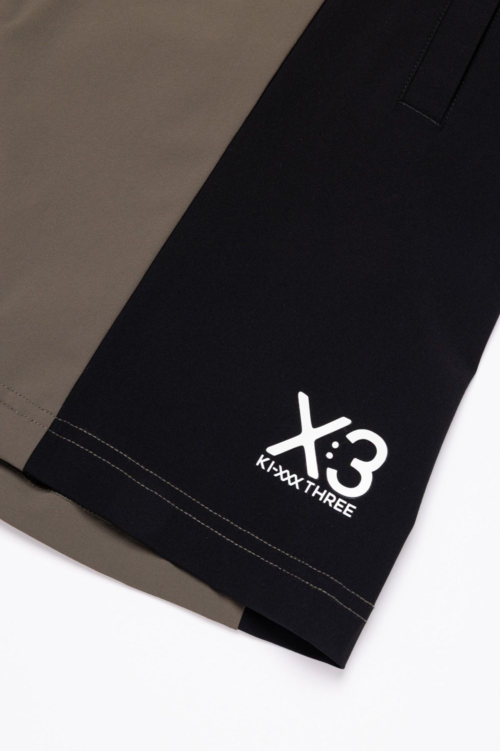 【26SS】 VERTICAL BICOLOR SHORTS / バイカラー ショートパンツ (チャコール)