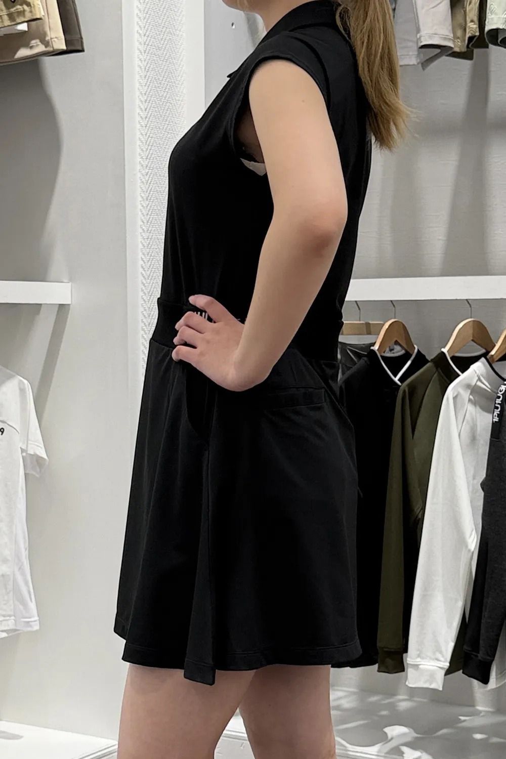 【ポイント10倍】 【26SS】【レディース】 WAIST LOGO ONE PIECE / ウエストリブ ノースリーブ ポロワンピース (ブラック)*
