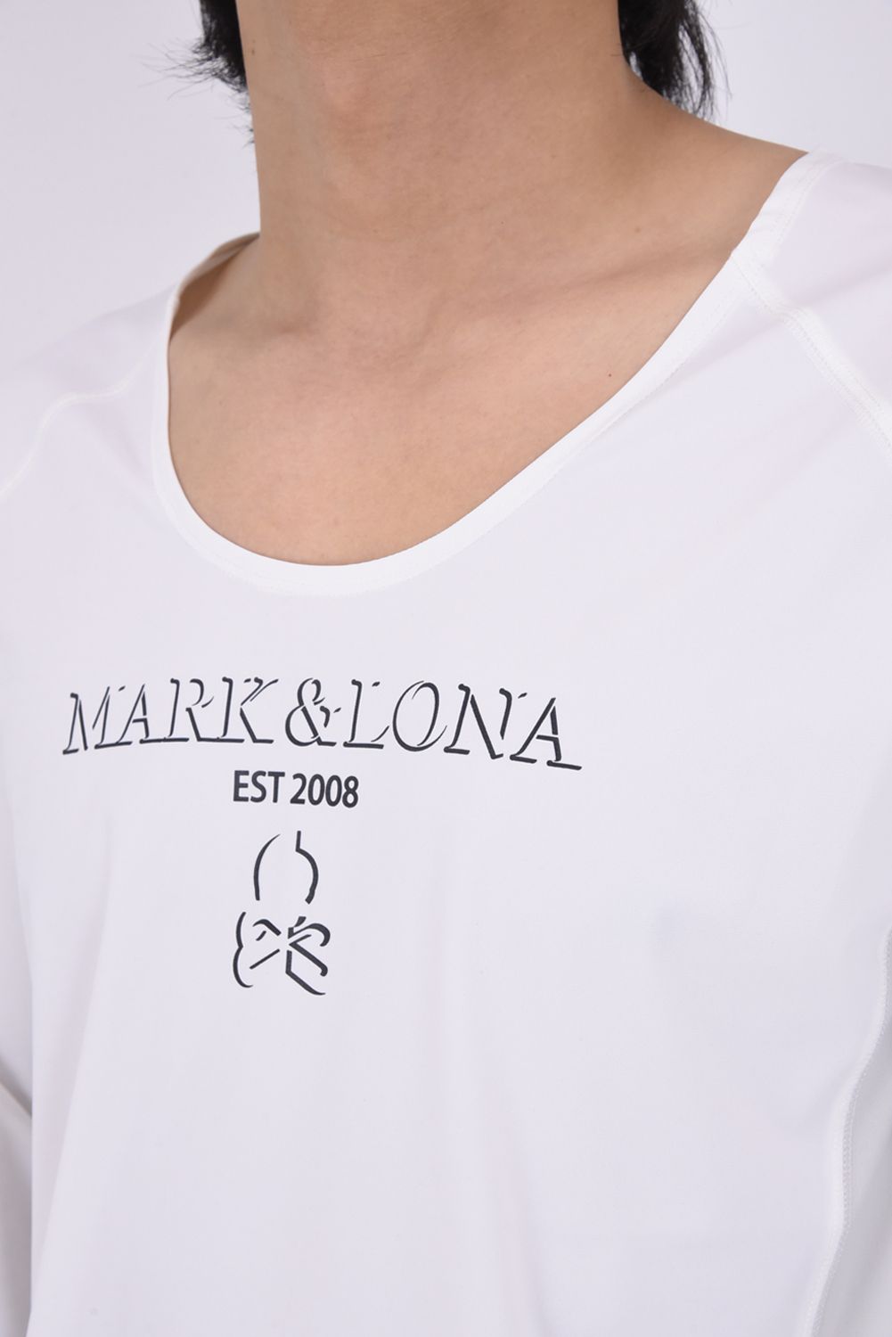 【26SS】 HEC U-NECK UV BASE LAYER / ブランドロゴ ロングスリーブ Uネック サマーインナーTシャツ (ホワイト)