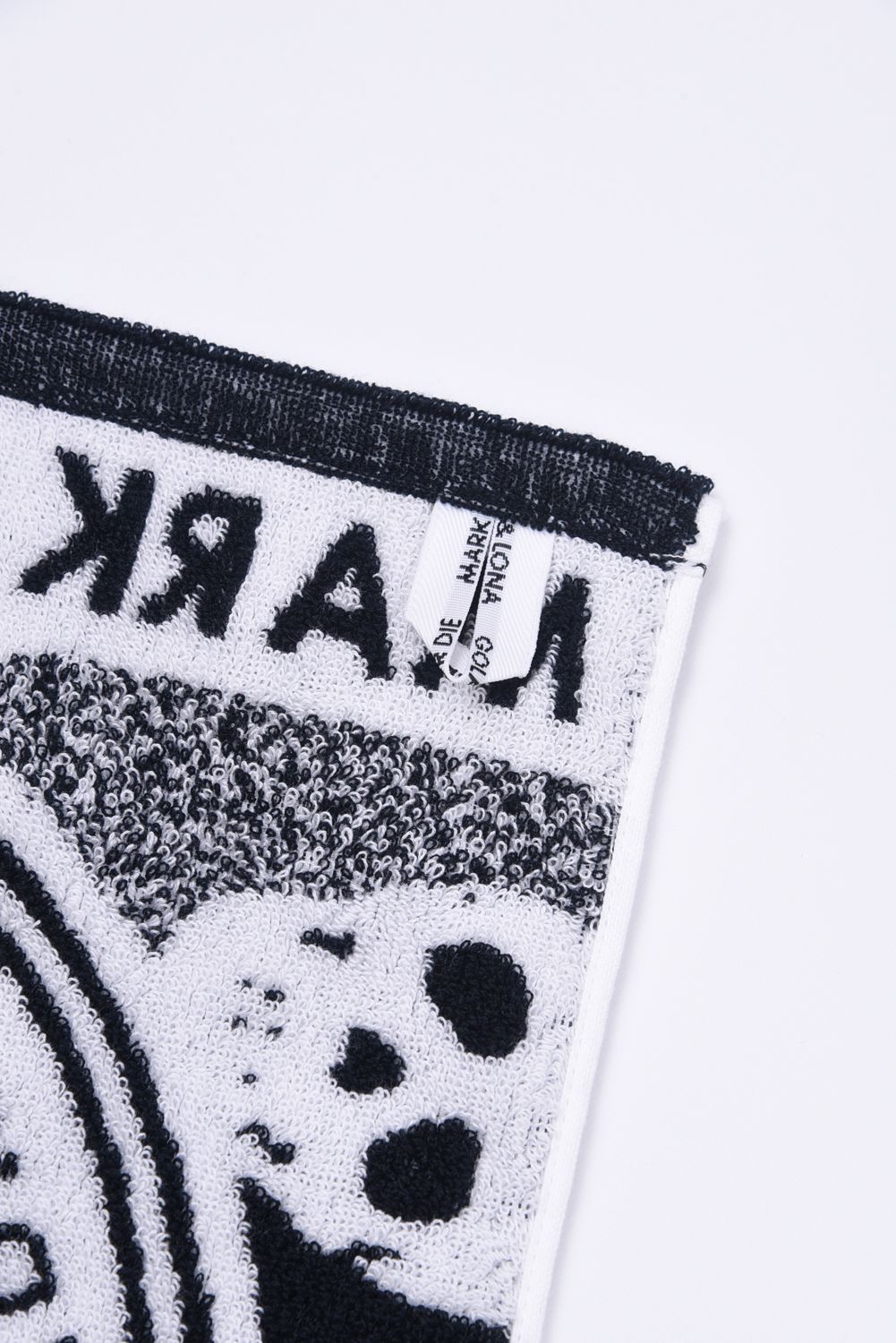【プレゼント好適品】 HAND TOWEL(SMALL) / スカルカモフラージュ柄 今治 ハンドタオル (ブラック)