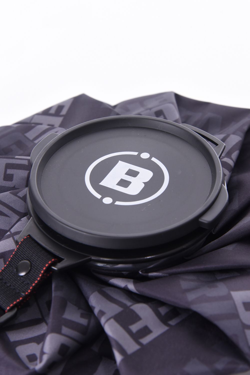 【26SS】【プレゼント好適品】【返品・交換不可】 SHADOW LOGO JQ ICE PACK / バイアスロゴジャカード アイスバッグ (ブラック)