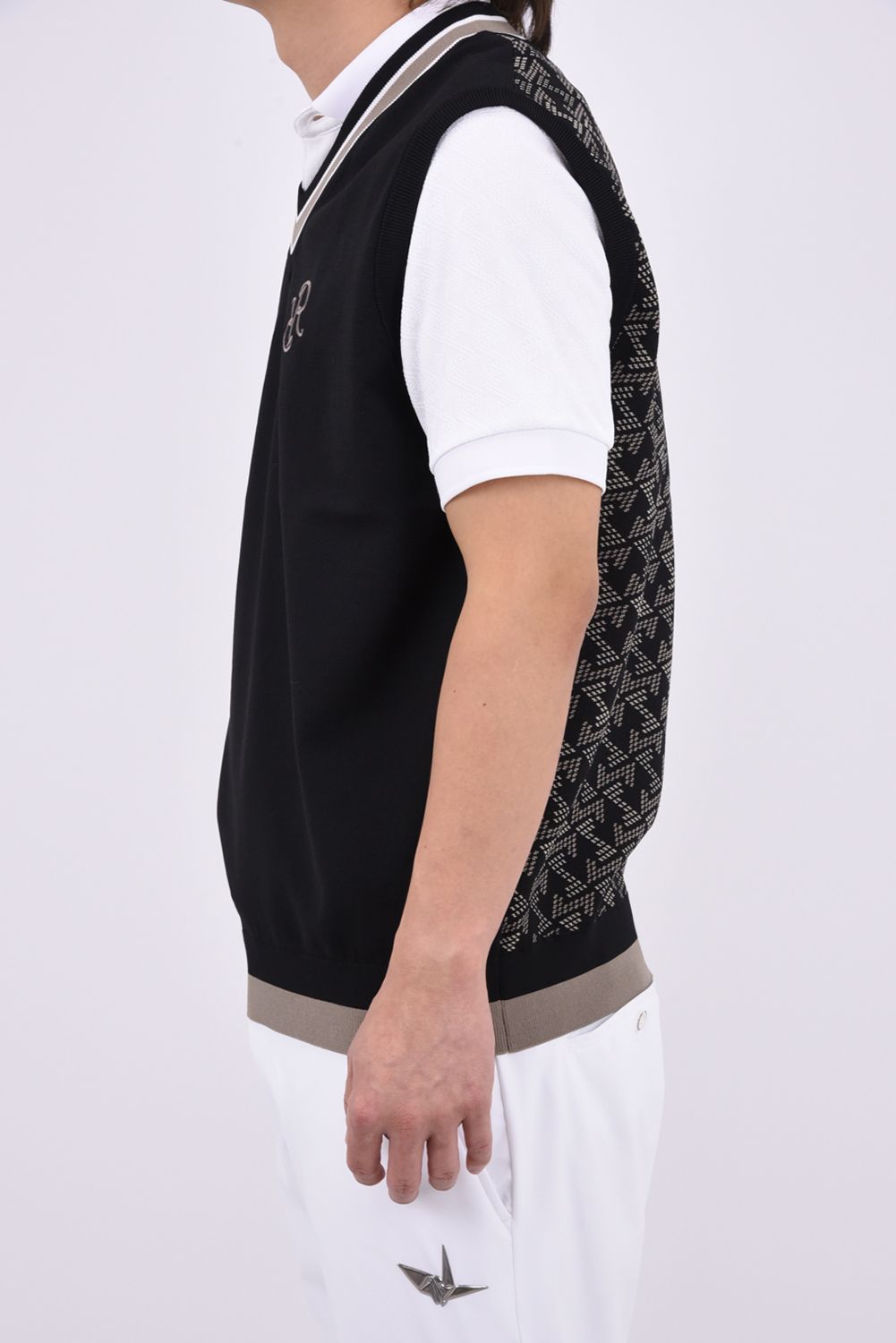 【26AW】 HALF GM V KNIT VEST / バックシャンデザイン Vネック ニットベスト (ブラック)*