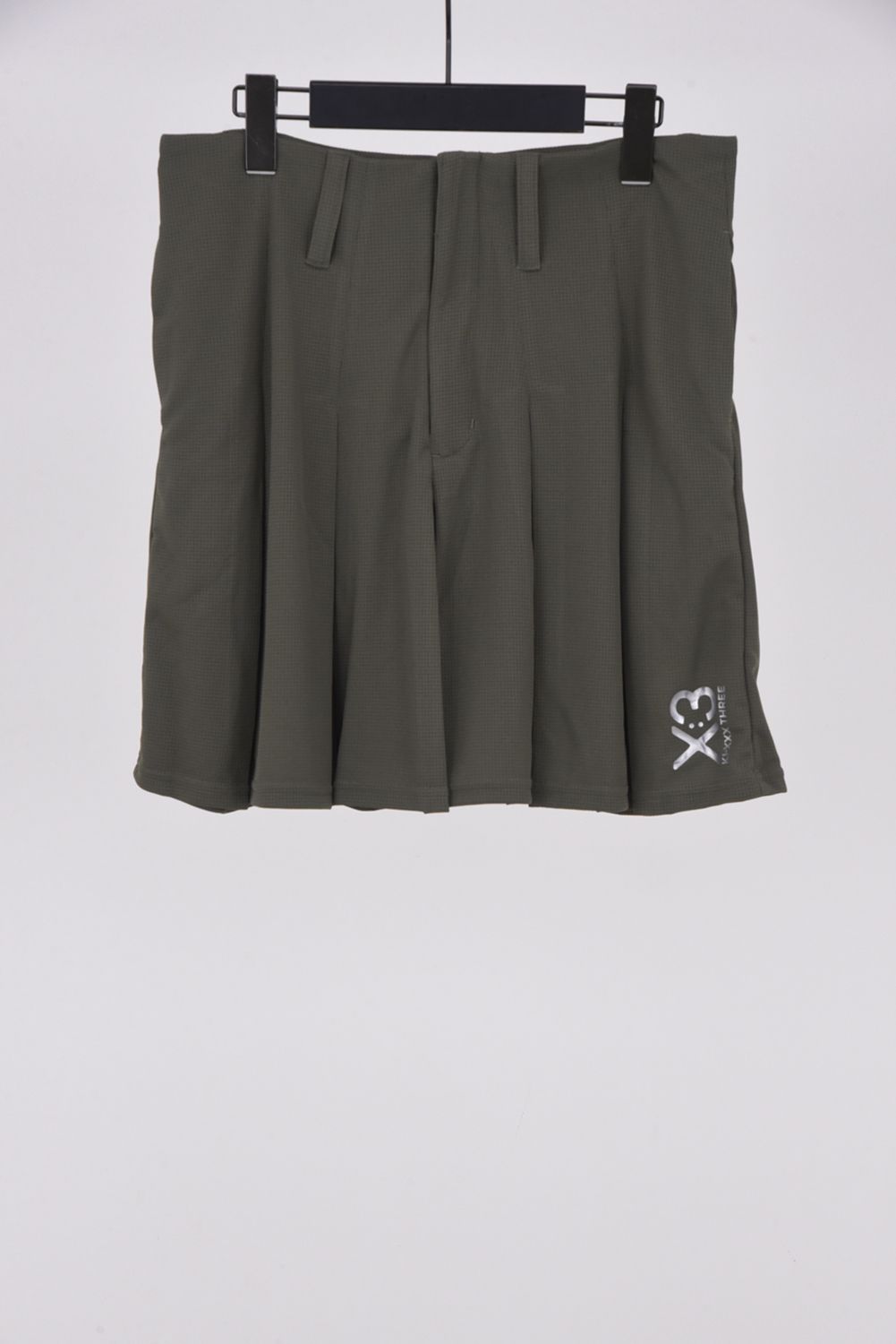 KI-XXX THREE - 【25SS】【レディース】 PLEATS SKIRT