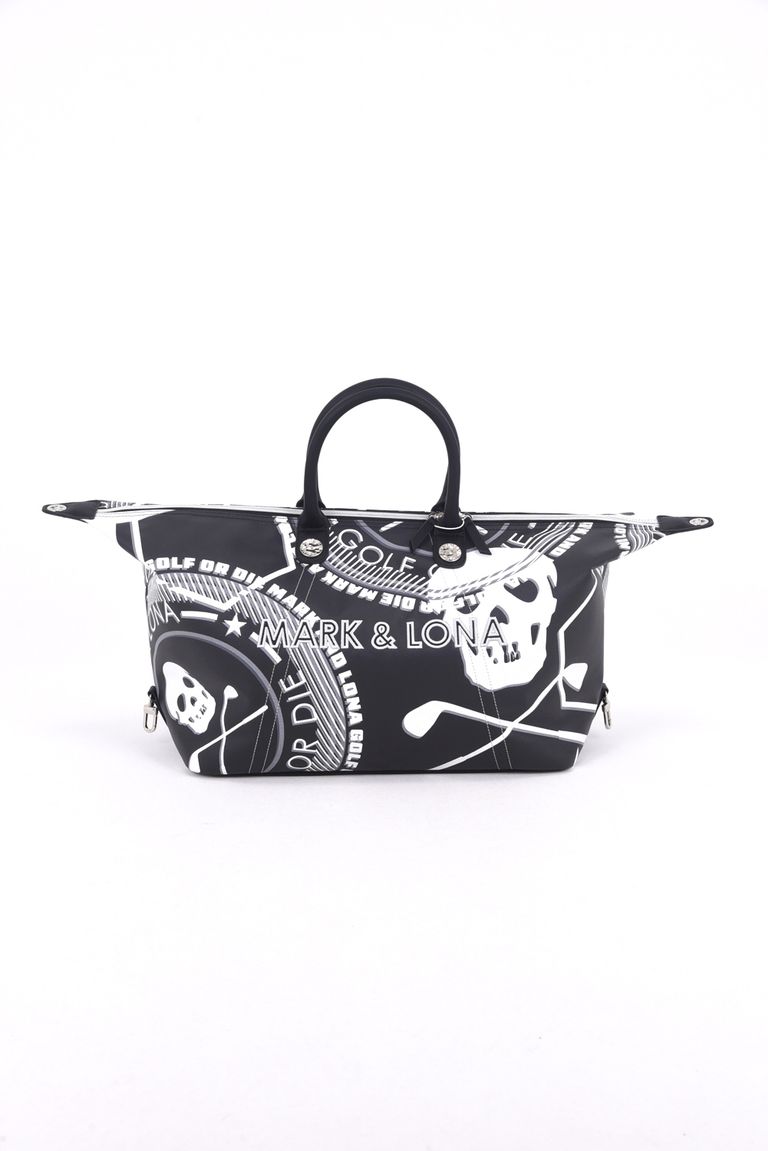 両サイドのナスカンでフォルムのアレンジが可能。ボックス型(1枚目参照)に変形させて、よりスタイリッシュに。