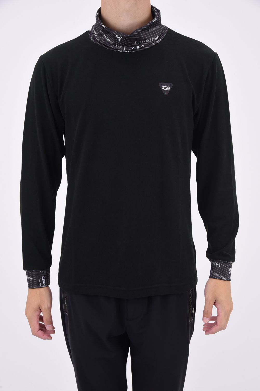 NECK GRAPHIC PREMIEREWARM SHIRTS / ロゴ マイクロフリース タートルネックシャツ ブラック*
