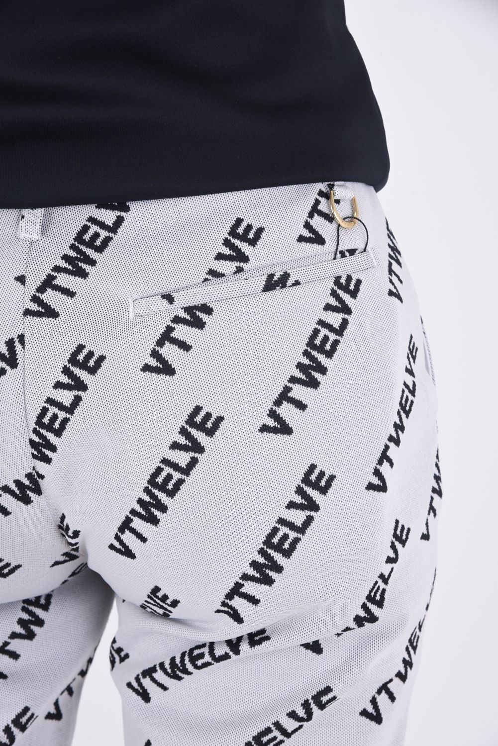 【期間限定ポイント10倍】【レディース】 【秋冬仕様】VET PANTS / グラフィック ロゴ ジャガードパンツ (ホワイト)