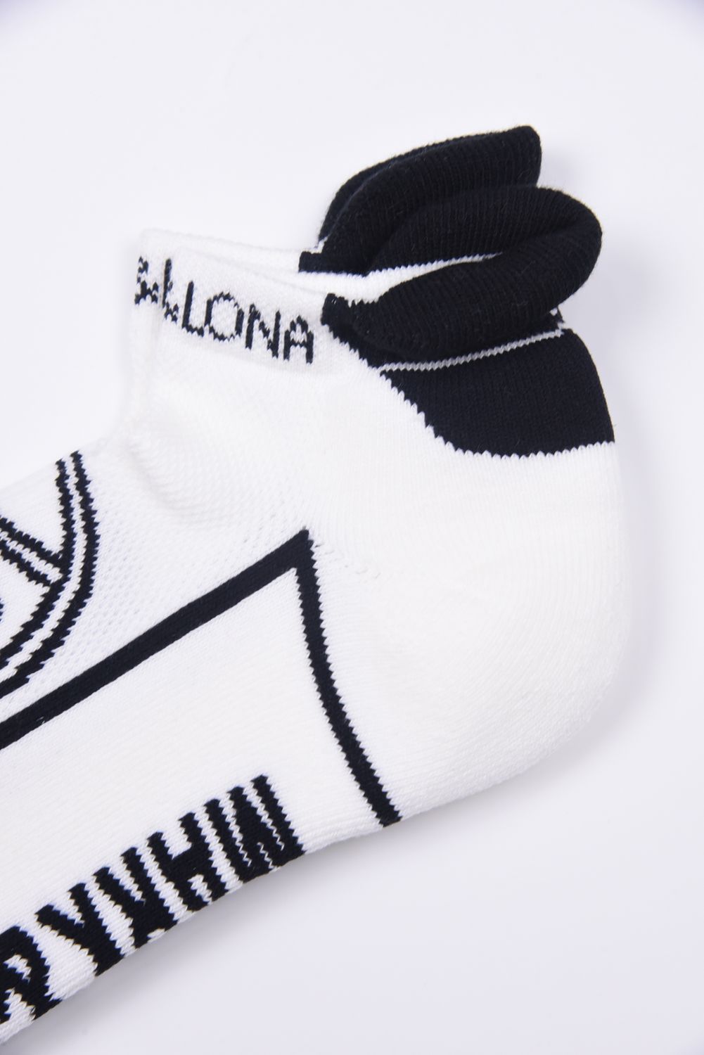 【26SS】 ROUND SKULL ATHLETIC LOW SOCKS / サークルスカルジャカード スニーカー丈 ローソックス (ホワイト)