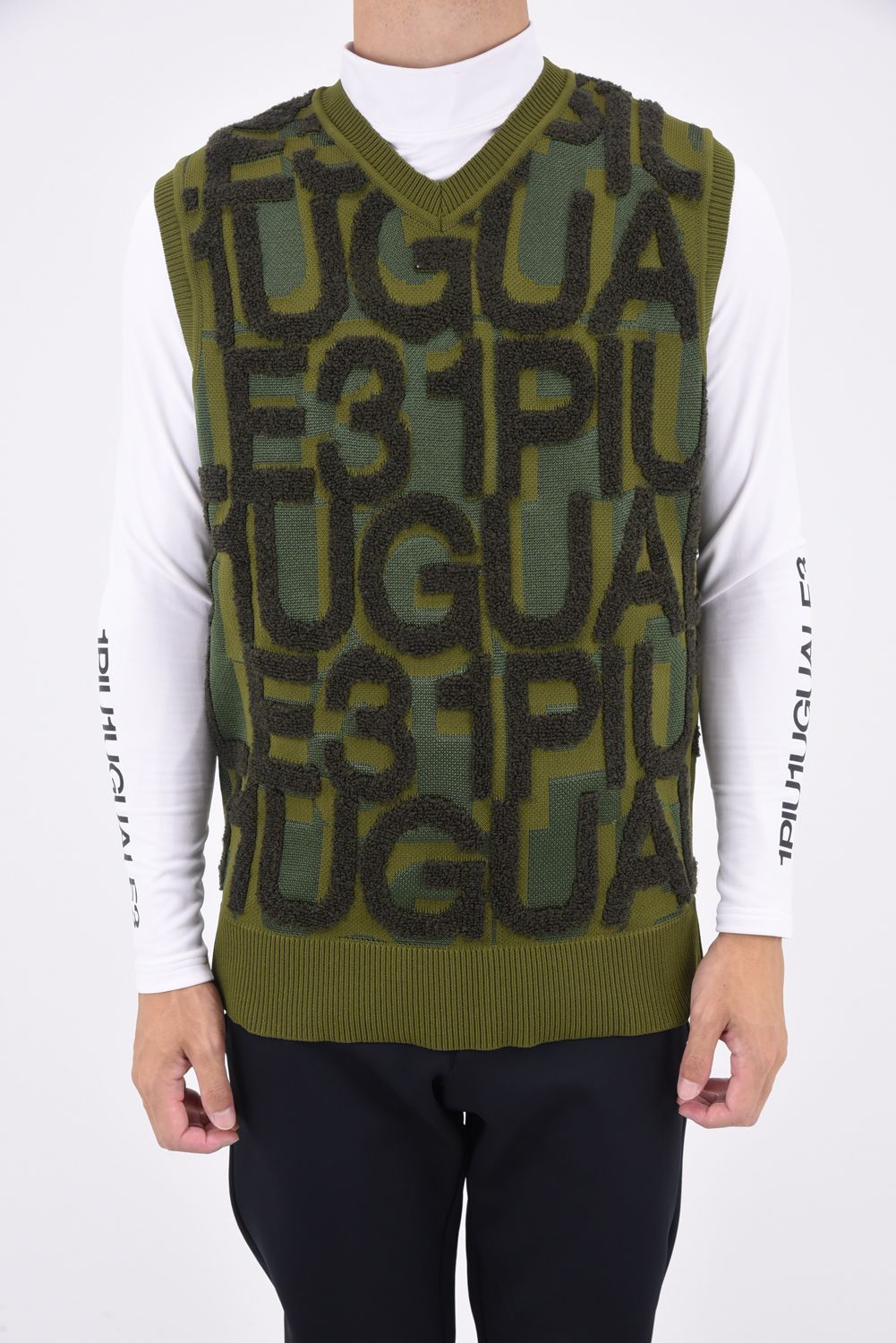 1PIU1UGUALE3 GOLF - BIG FULL LOGO V-VEST / 113ビッグ 総柄