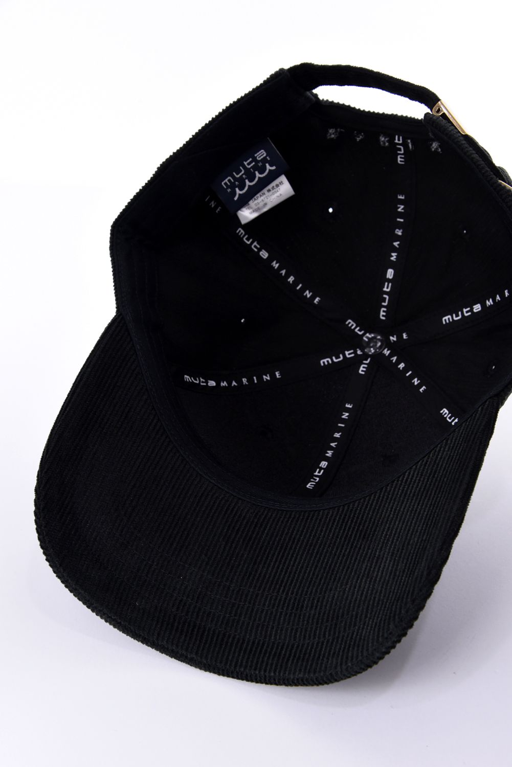 【26AW】 METAL LOGO CORDUROY CAP / WAVEメタルプレート コーデュロイキャップ (ブラック)