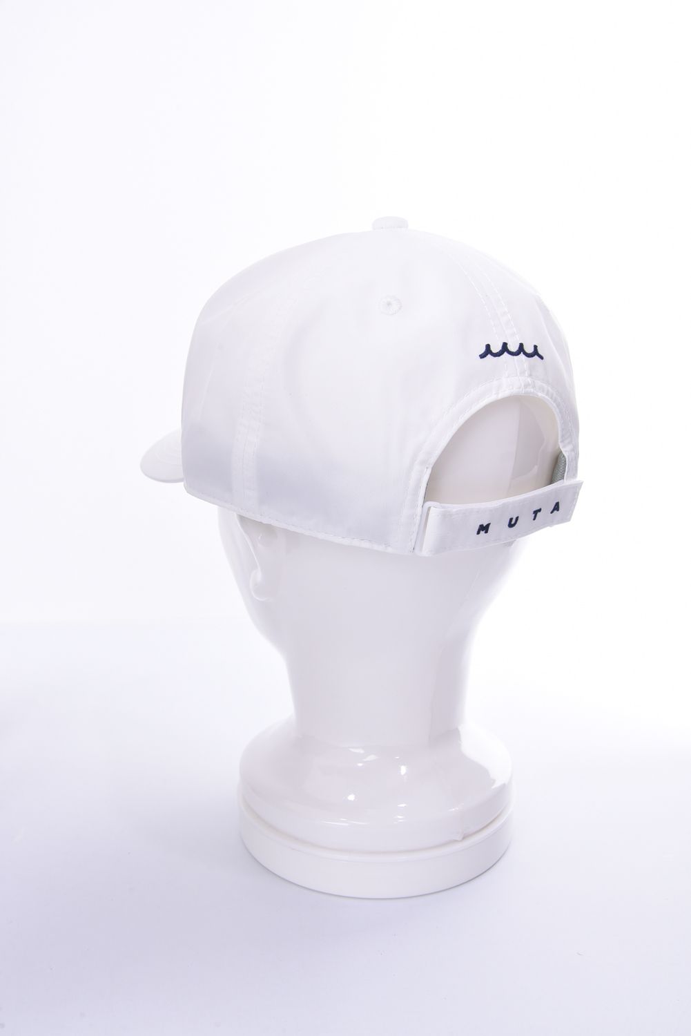 早割ex muta - 8 LOGO CAP / スモール8ロゴ 刺繍 キャップ (ホワイト レディースウェア